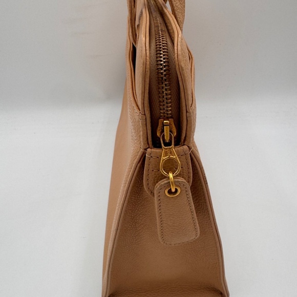 CHANEL Caviar LAX Tote - Picture 4 of 15